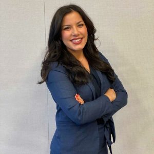 Stephanie-Lezcano-768x1024